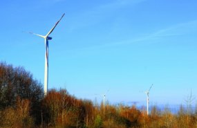 Windenergieanlagen von Mylene auf Unsplash